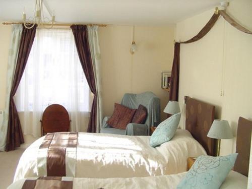 Wick House Bed And Breakfast Тонтън Стая снимка
